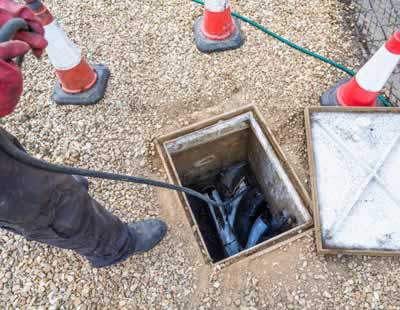 Comment fonctionne un curage de canalisation ? - Proxi-Débouchage